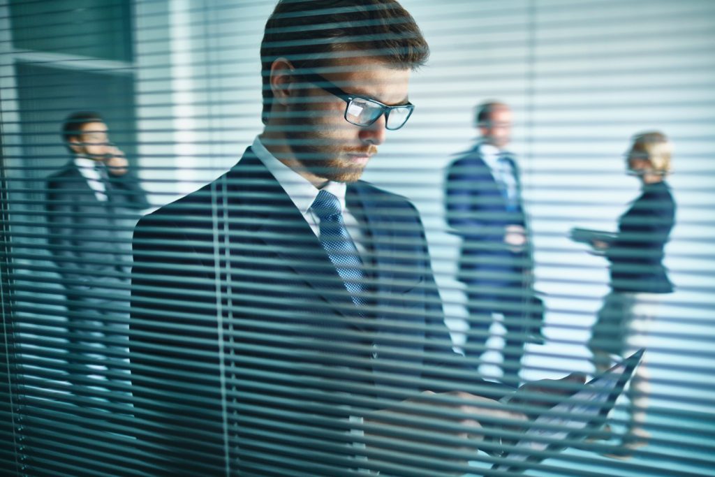 Odpowiedzialność odszkodowawcza faktycznego członka zarządu